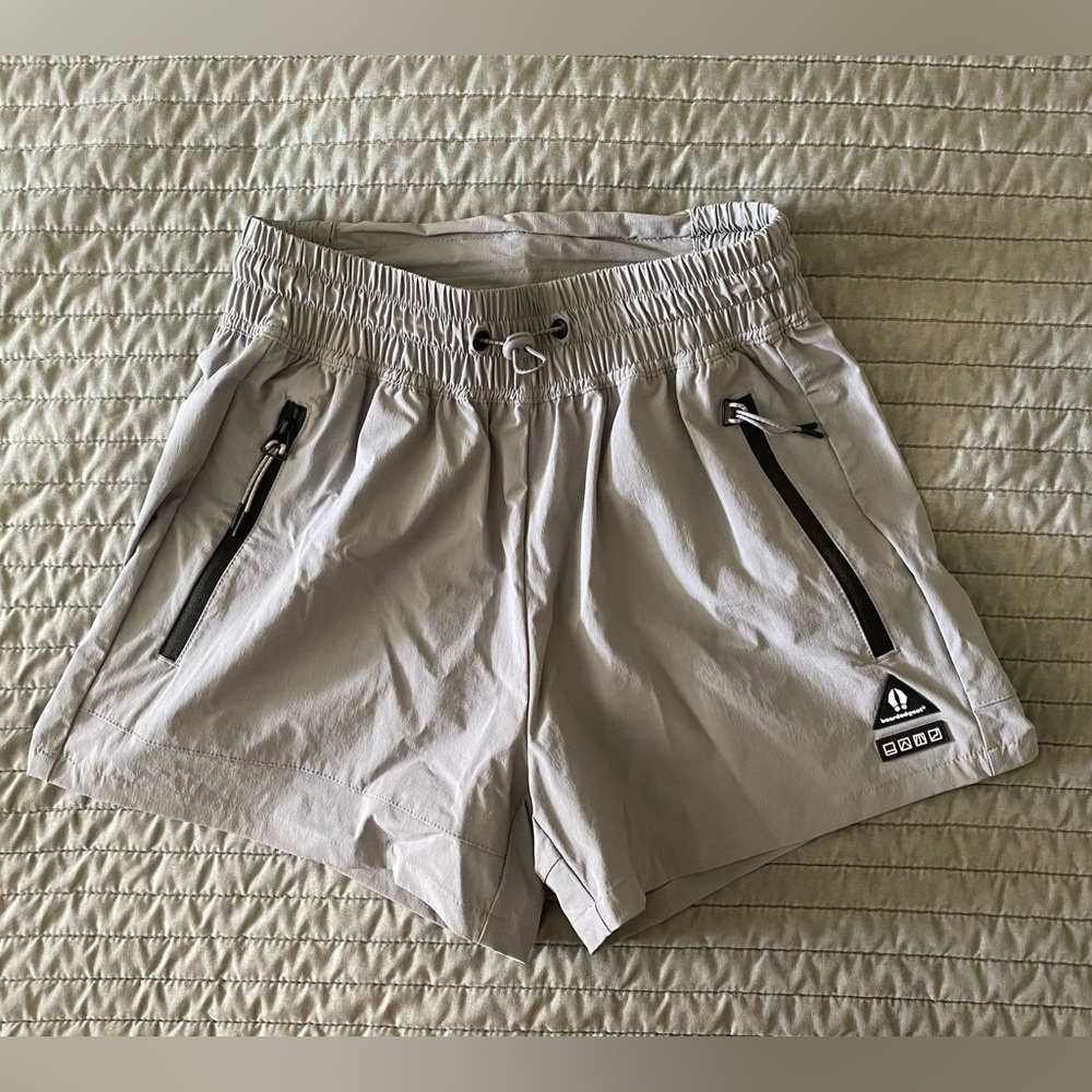 BEARDEDGOAT Women’s Alpina Short - Size XS